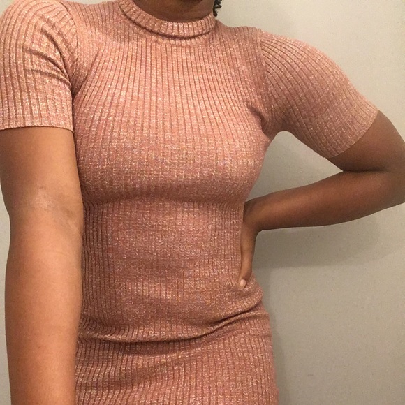 Metallic Ribbed Bodycon Dress - Picture 6 of 7